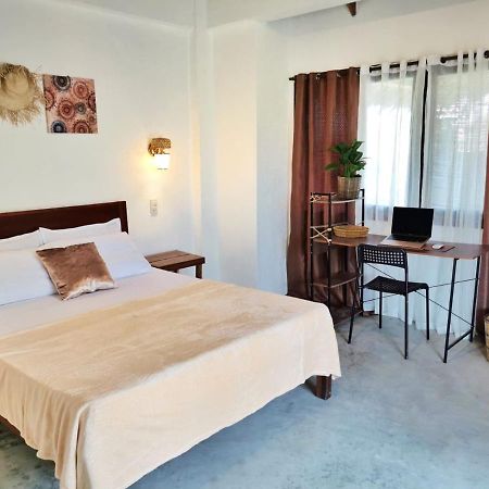 Yas villas homestay General Luna  Luaran gambar